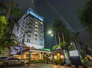Grand Candi Hotel