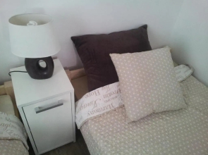 Cozy Apartment With Garden