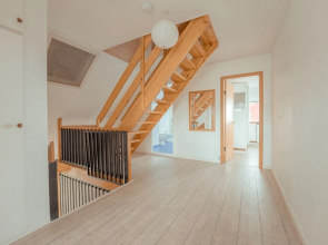 Sea View Apt / Central / Spacious / Free Parking