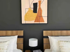 Modern Skyline Sea View 2BR Apartment