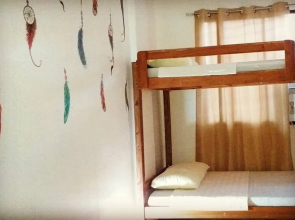 B Hive Dormitory - Hostel