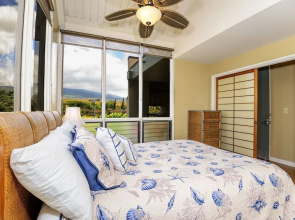 Hale Mahina B401 by RedAwning