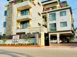 Uda Apartment