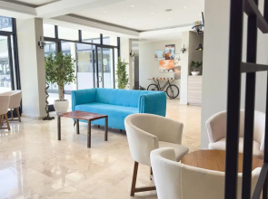 Uras Beach Hotel