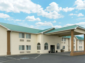 Super 8 by Wyndham Green River