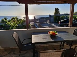 Tania's Seafront Villa by Rentalspro
