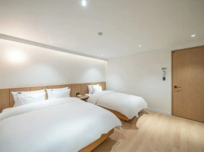 Brown Dot Hotel NamGumi