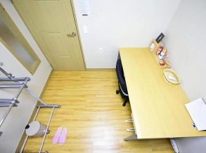 Ganderak Guesthouse - Hostel