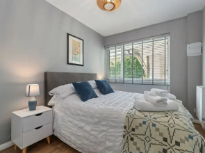 33 Beach Court - Direct Beach Access Sea Views