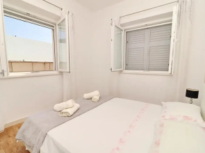 Villa Ivana - Three-bedroom Villa With Private Pool ID Direct Booker 986