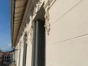 Superbe 3 pièces refait à neuf classé 4 étoiles avec ascenseur et balcon à pied de la plage et du palais des festivals