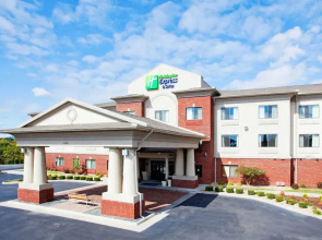 Holiday Inn Express Hotel & Suites Rocky Mount by IHG