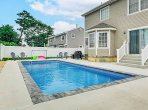 Spacious Brigantine Home ~ 1 Block to Beach!