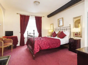 The George Hotel