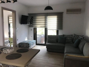 Chrysanthi Studios & Apartments