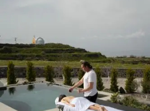 Saint John Villas Oia