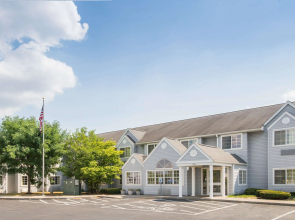Microtel Inn & Suites by Wyndham Seneca Falls