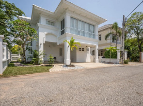 Exclusive Beachfront Villa