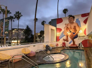 The Kinney - Venice Beach