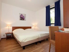 Detached Bungalow With Dishwasher, Next to a Nature Reserve