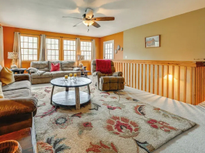 Mtn-view Home w/ Deck, Fire Pit & BBQ in Almond
