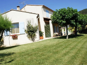 Charming Holiday Home in Oraison With Private Pool