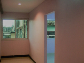 Sampheng Apartment