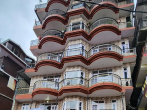 Abhiaak Regency by OYO Rooms