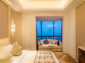 Shanghai Ship Hotel
