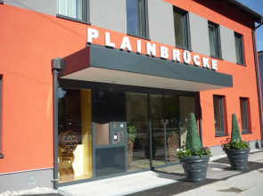 Plainbrücke - Self-Check In