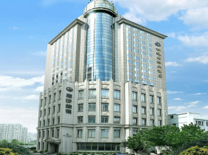 The Bund Riverside Hotel