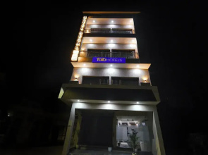 Fabhotel Regal