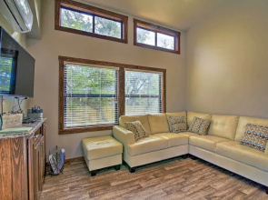 Fredericksburg Cottage ~ 1 Mile to Main Street!