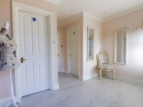 Little Paris Parking by Brighton Holiday Lets