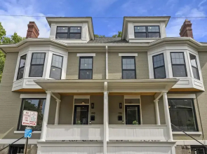 Entire High-end Lux Duplex Short North - 18 Beds