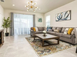 7BR Serene Home Close to Disney, Private Pool, Spa