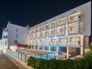 Alia Beach Hotel