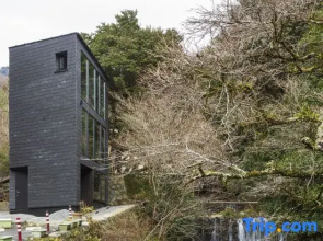 COCO VILLA Okuyugawara — Private villa by mountain stream with sauna, surrounded by nature