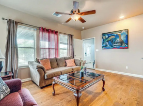 Lago Vista Vacation Rental - Walk to Lake Travis!