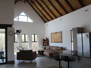 Marloth Park, Kruger safari house - solar