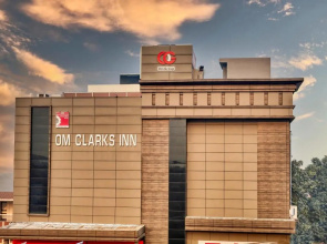 Om Clarks Inn Raebareli