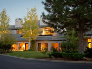 Pine Ridge Inn