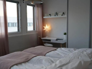 Cozy and Bright 2-Bedroom Apartment Washer and Dryer, King Size Bed