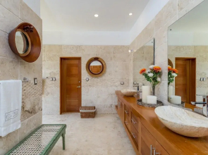 Luxurious 5-bdr Villa at Casa de Campo With Pool Jacuzzi Games Hibachi Staff