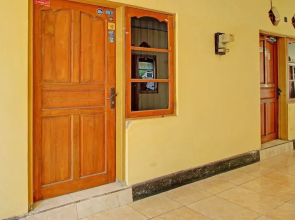 OYO Life 92954 Shanti Kost