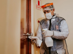 Hotel Manhattan Inn Airport