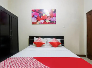 D'waru Homestay Syariah by OYO Rooms