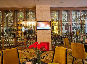 Yichang Jinshi Hotel