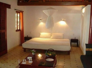 Le Domaine De Tam Hai Resort
