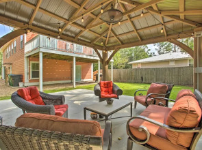 Waveland Family House, 4-minute Drive to the Beach